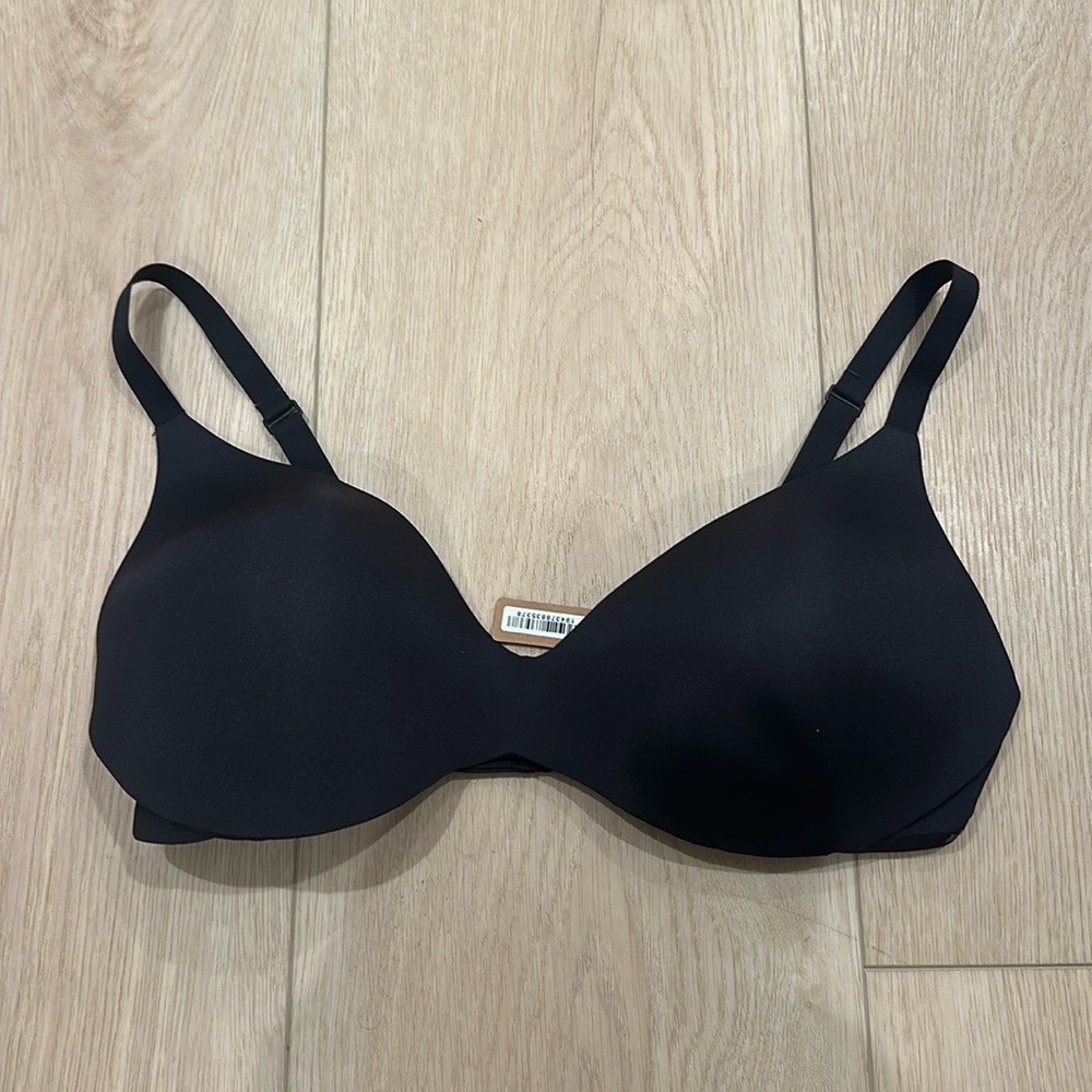 SKIMS WIRELESS FORM PUSH-UP PLUNGE BRA